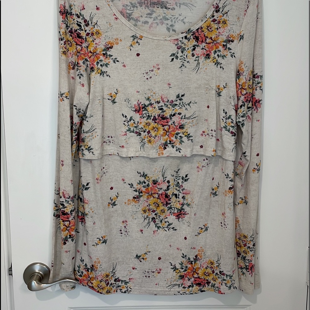 Latched Mama Essential LS nursing breastfeeding top in oatmeal bouquet (Size M)